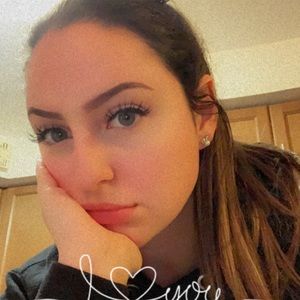 Meet your Posher, Joanna